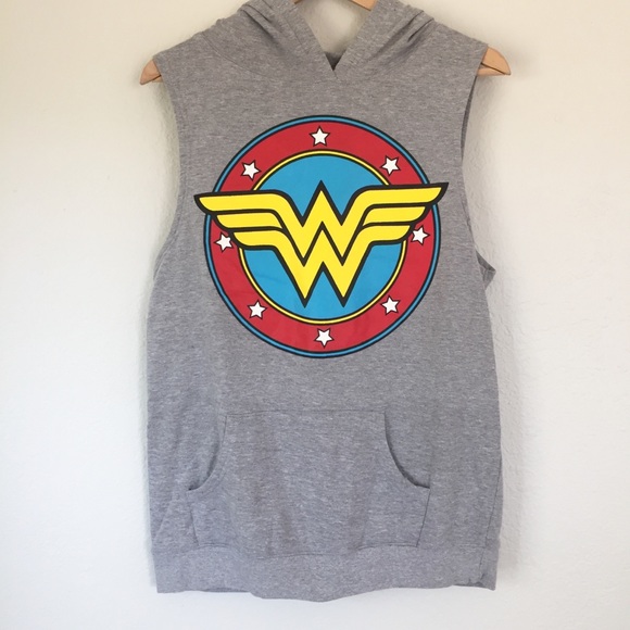 DC Tops - Wonder Woman hooded shirt